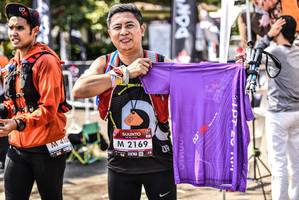 BIB: 410, 2169, 
                            <button type="button" onclick="openModal(7022065)" class="btn btn-primary btn-sm float-right btn-popup" data-toggle="modal" data-target=".modal-high-quality">
                        <i class="fas fa-shopping-cart"></i> Add to Cart
                    </button>
                                            <button type="button" onclick="isThisMe(7022065, true)" class="btn btn-success btn-sm float-right btn-popup btn-isme hidden" data-toggle="tooltip" data-placement="bottom" title="นี่คือรูปของคุณใช่ไหม คลิกที่นี่เพื่อเอาเข้าอัลบั้ม">
                        <i class="fas fa-plus"></i> Add to album
                    </button>
                    <button type="button" onclick="isThisMe(7022065, false)" class="btn btn-warning btn-sm float-right btn-popup btn-isnotme hidden">
                        <i class="fas fa-ban"></i> Remove from album
                    </button>